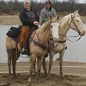 Meet your Posher, Whitney